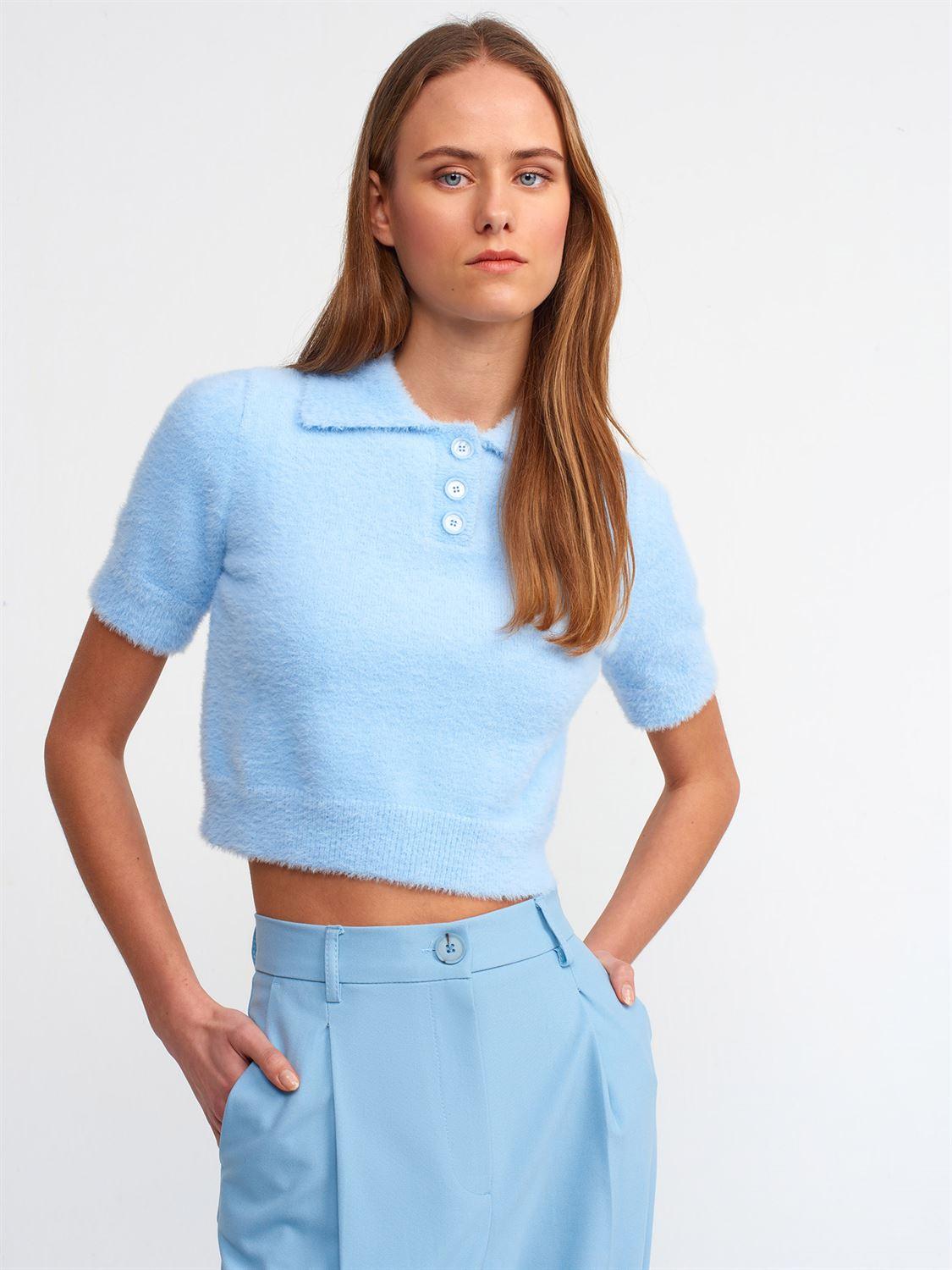 10475 Polo Neck Buttoned Soft Textured Crop Sweater