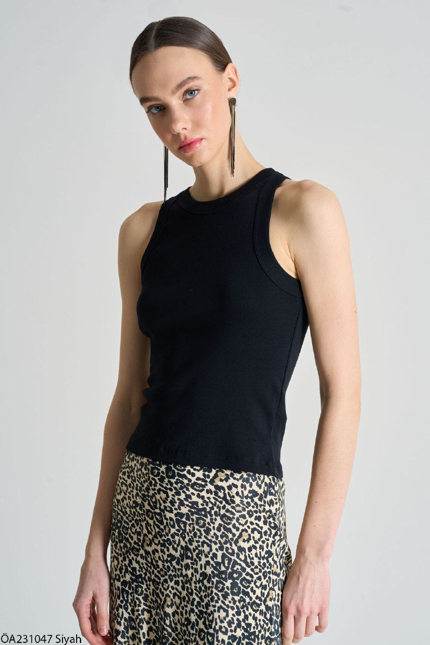 231047 Wide ribbed undershirt