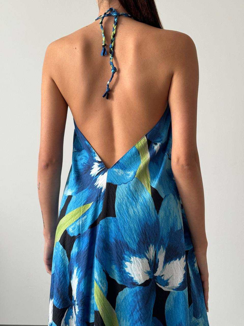 31995 florist dress