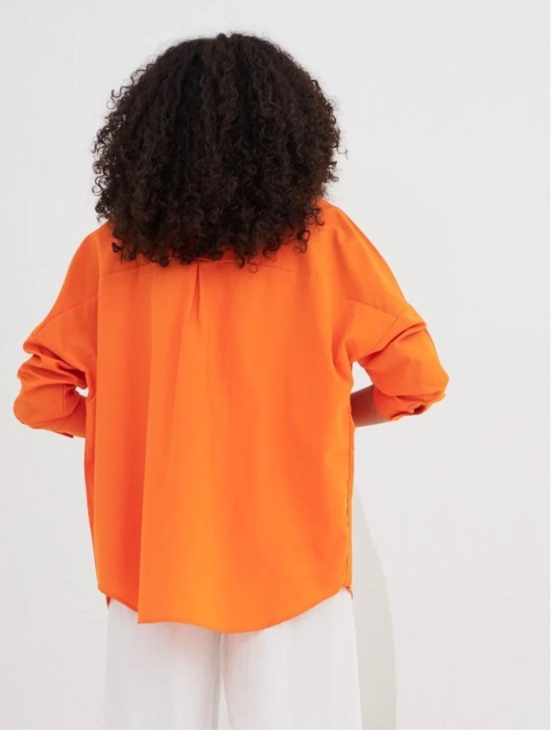 32150 Wide-cut shirt with floral embroidery