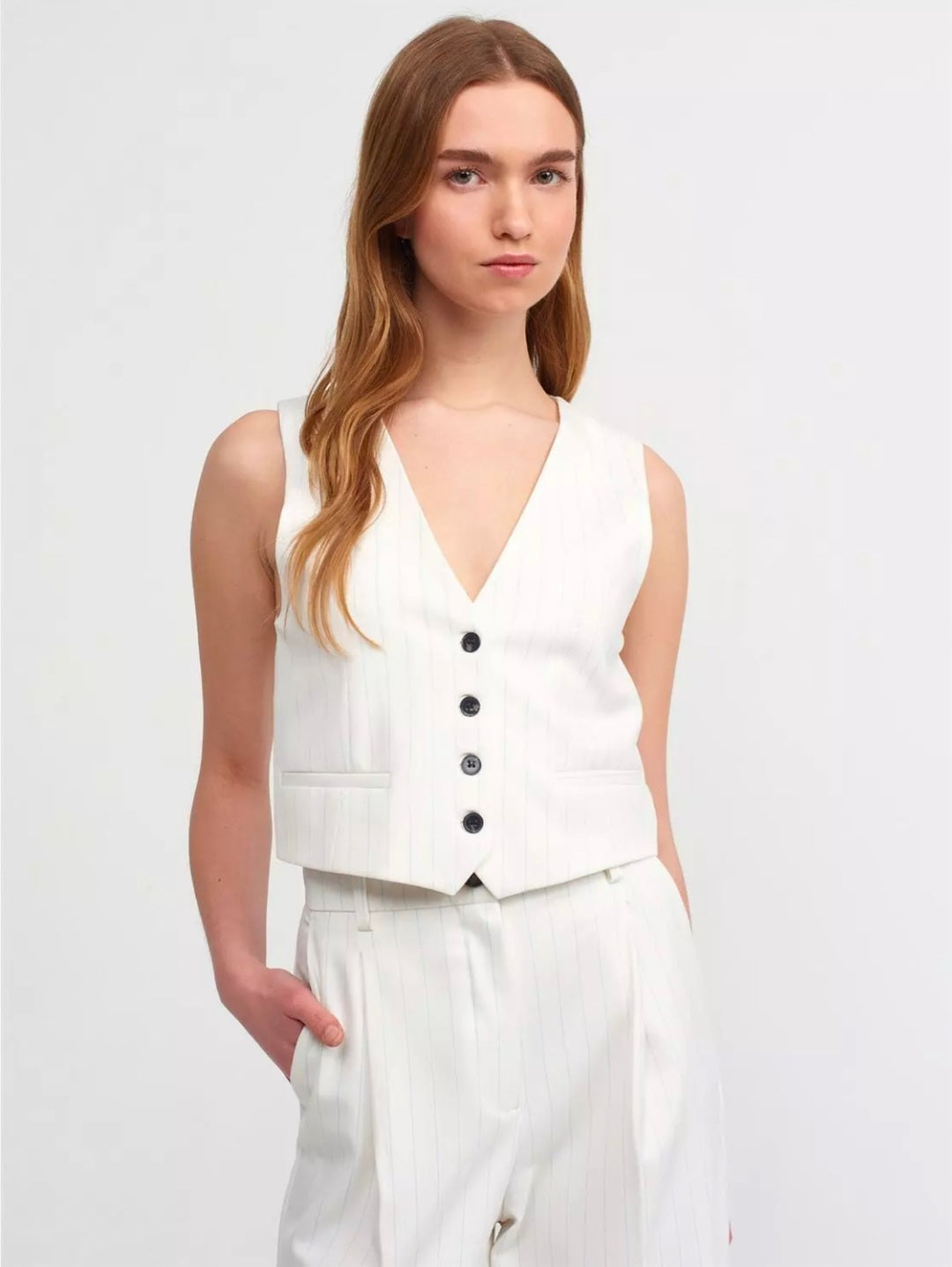 71240 white pants with black lines