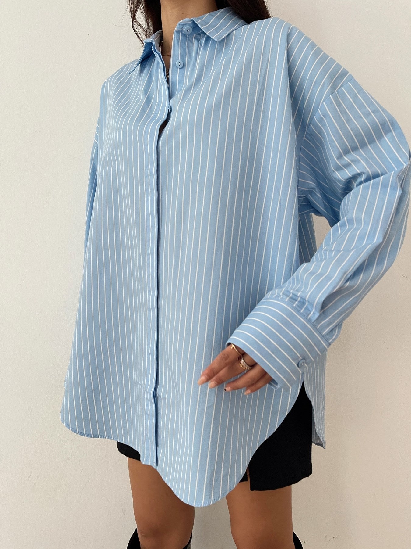 11661 Pocketless Striped Oversize Shirt