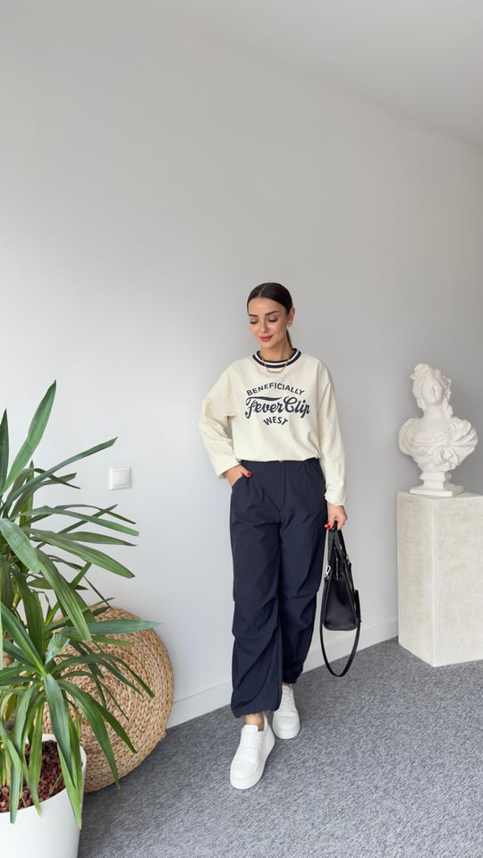 71066Parachute trousers