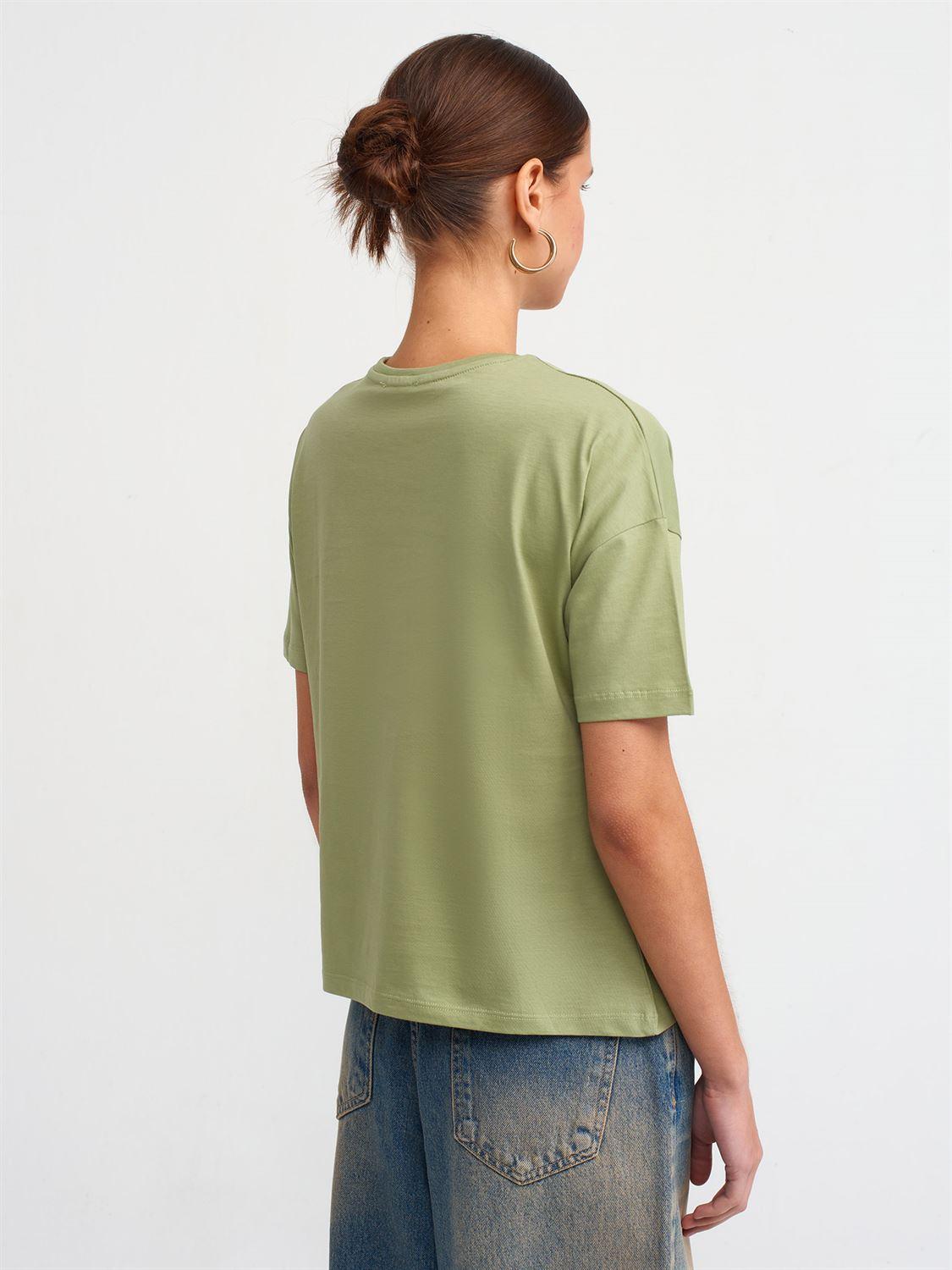 3683 Basic T-Shirt