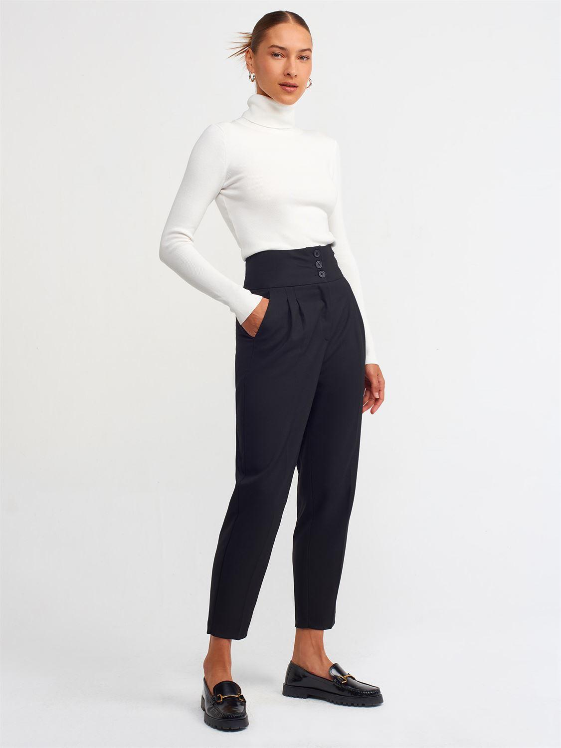10225 Turtleneck Sweater