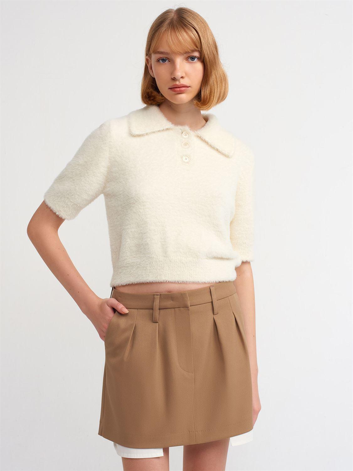10475 Polo Neck Buttoned Soft Textured Crop Sweater