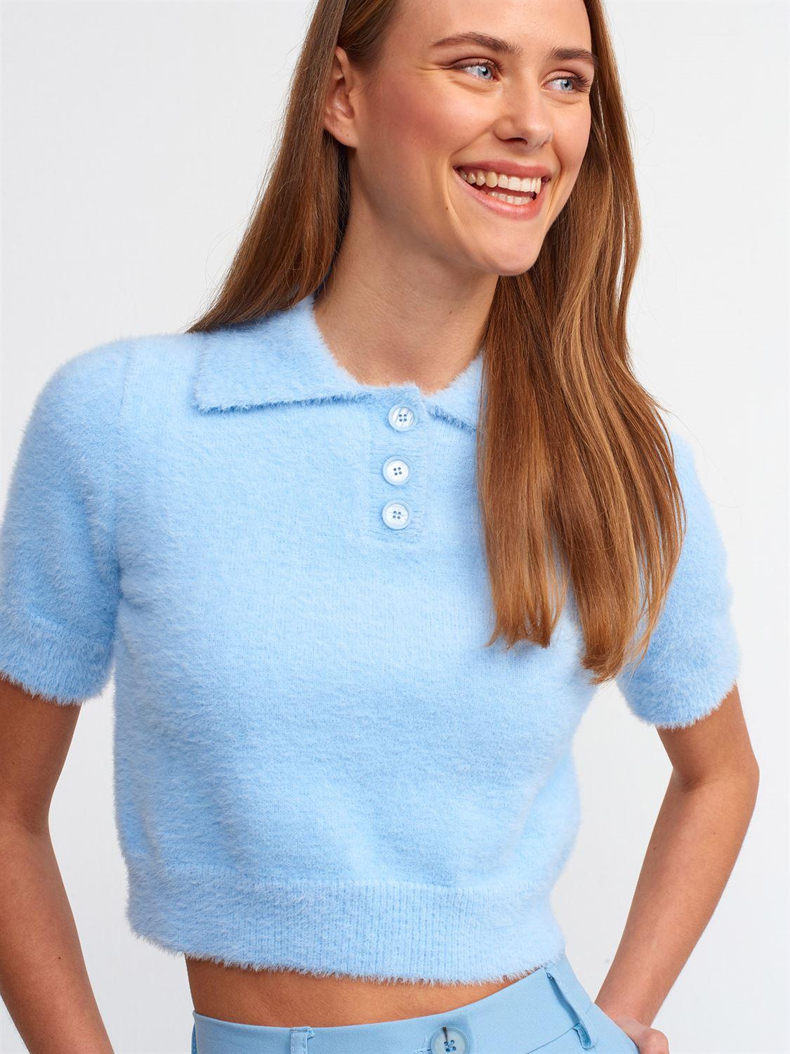 10475 Polo Neck Buttoned Soft Textured Crop Sweater