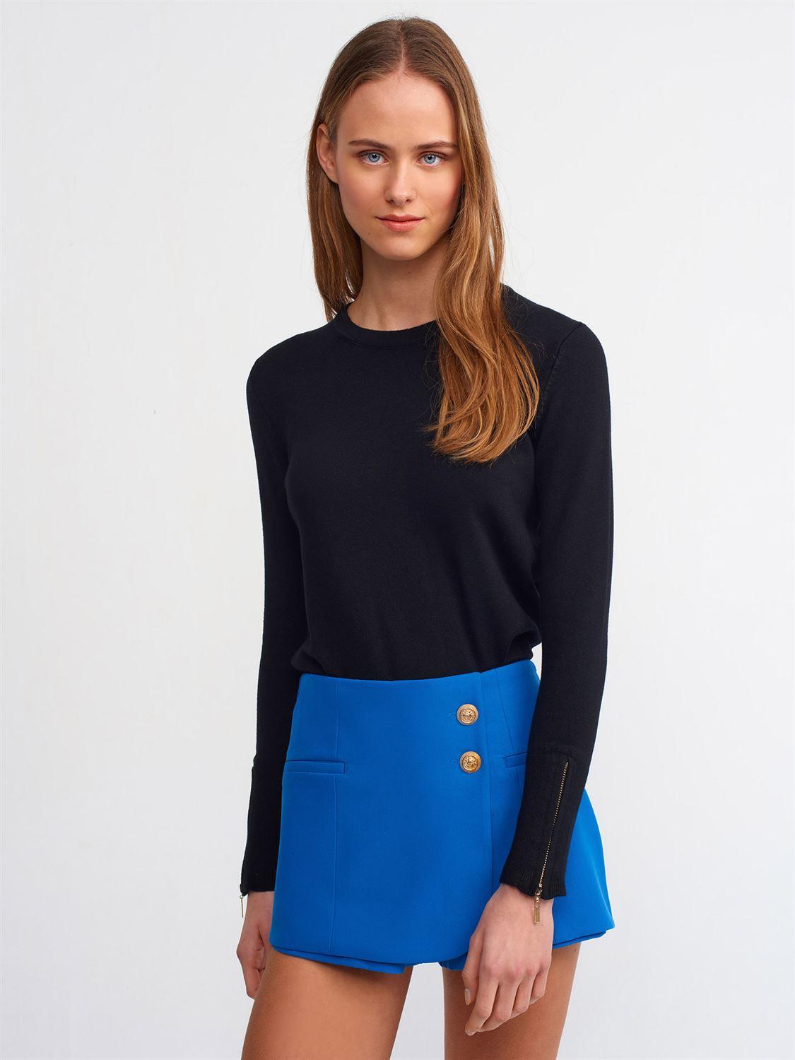 10500 Crew Neck Sleeve Zipper Detailed Sweater-Black