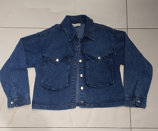 23221 cropped denim jacket with big pockets