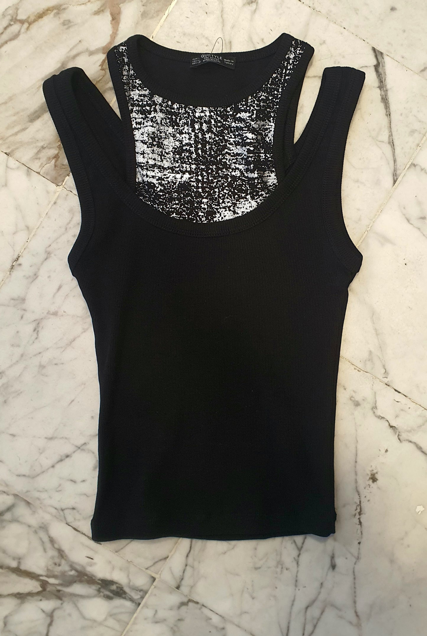 241002 Healter Neck Camisole With Printed Inside