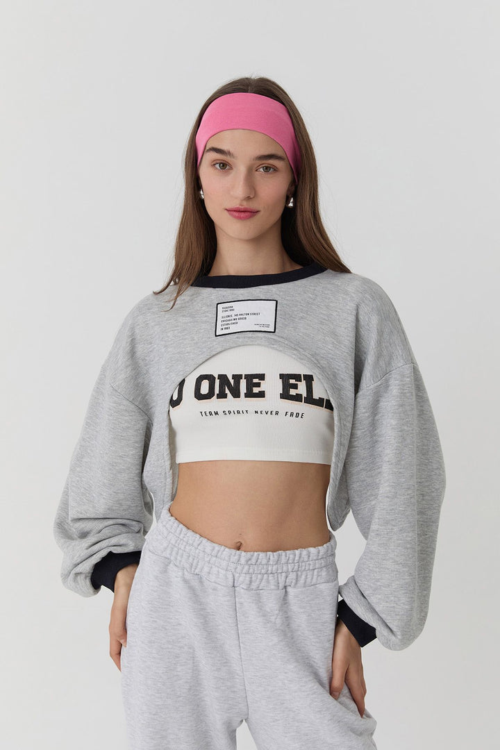 17813Undershirt Detailed Printed Crop Sweatshirt