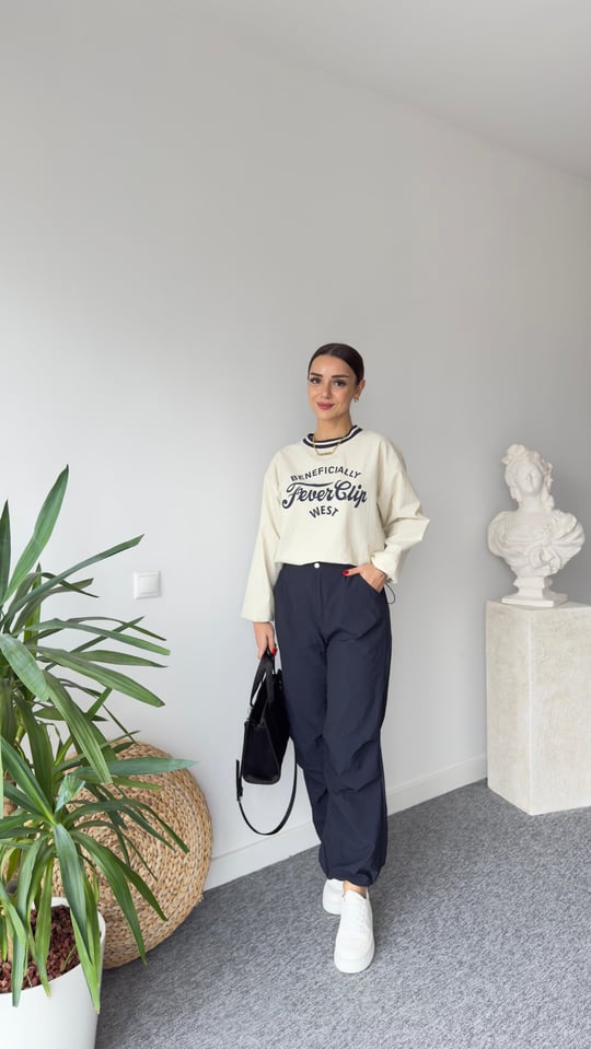 71066Parachute trousers