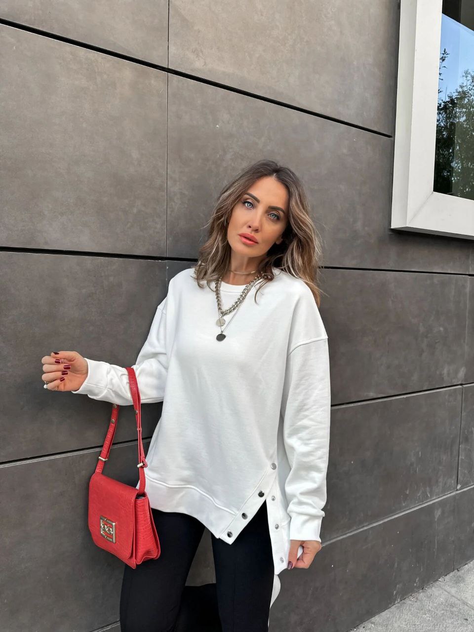 2835 sweater with pans on the side