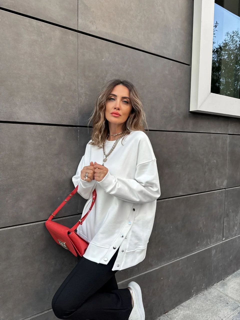 2835 sweater with pans on the side