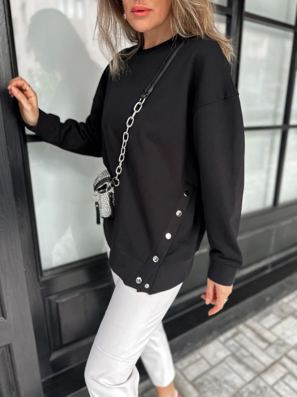 2835 sweater with pans on the side