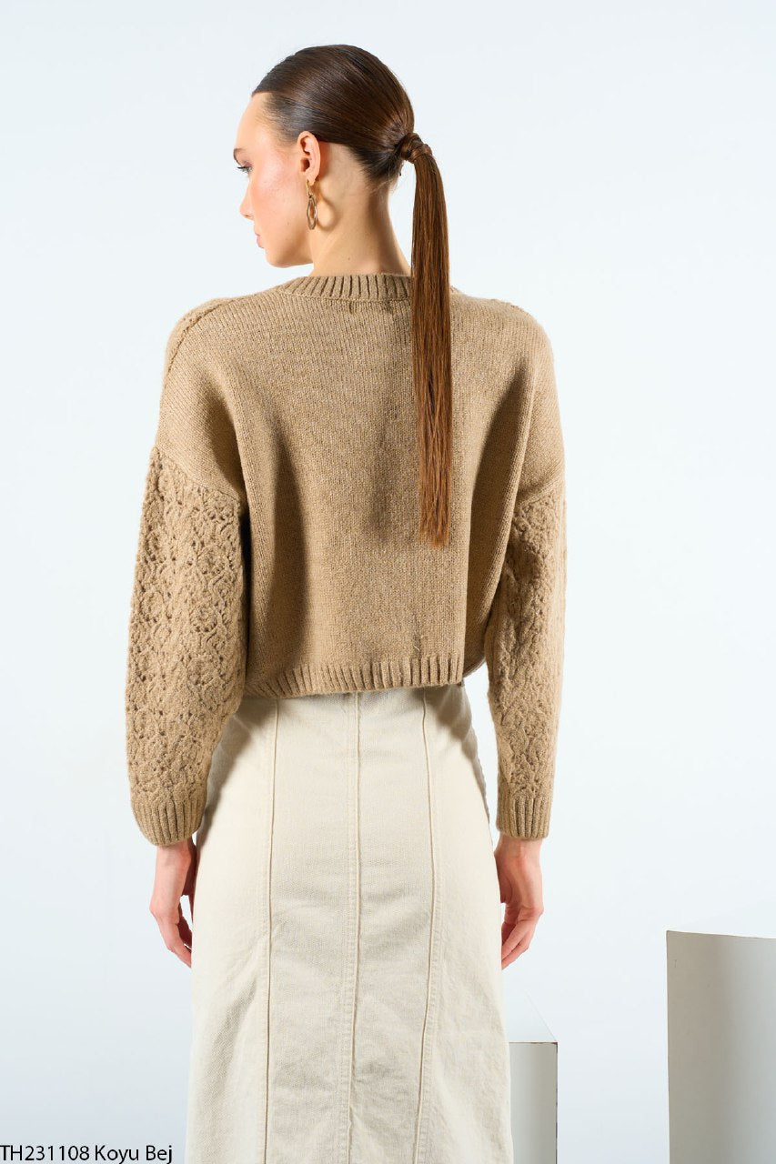 231157 Knitwear with zipper