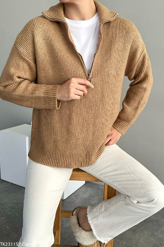 231157 Knitwear with zipper