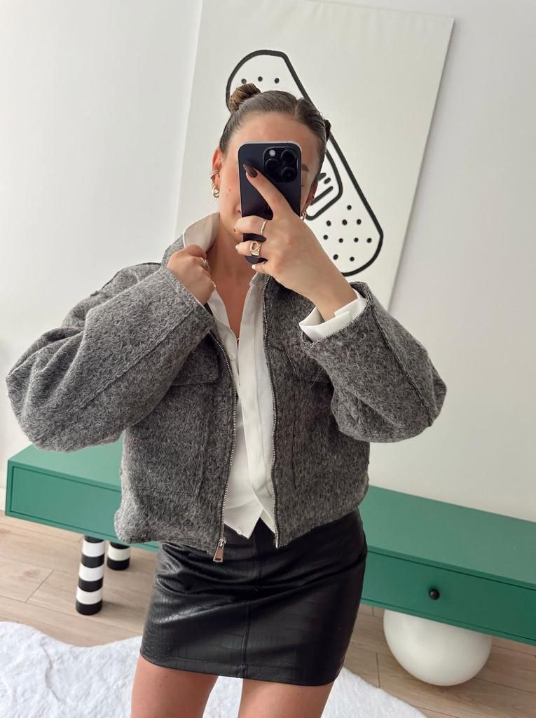 2822 Boucle short jacket with zipper
