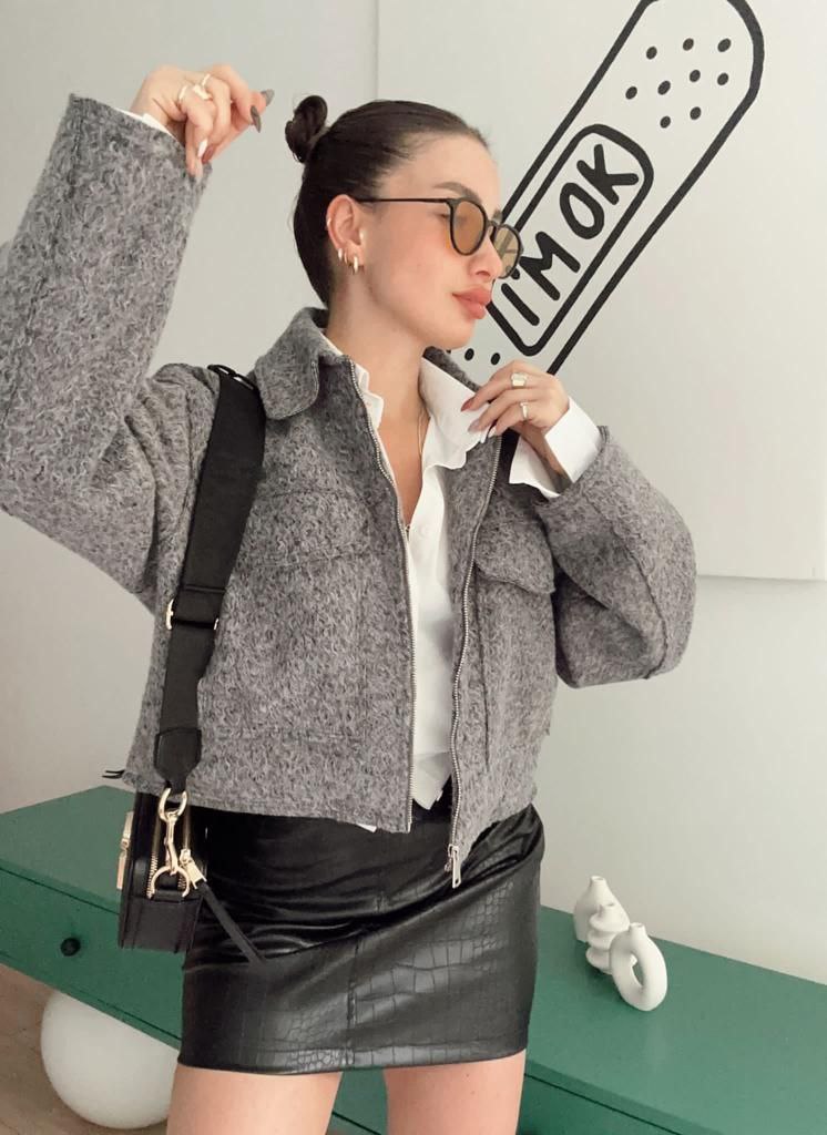 2822 Boucle short jacket with zipper