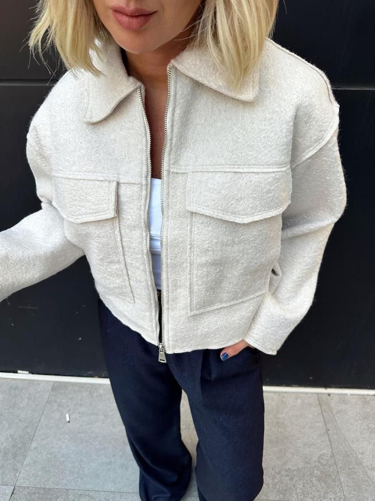 2822 Boucle short jacket with zipper