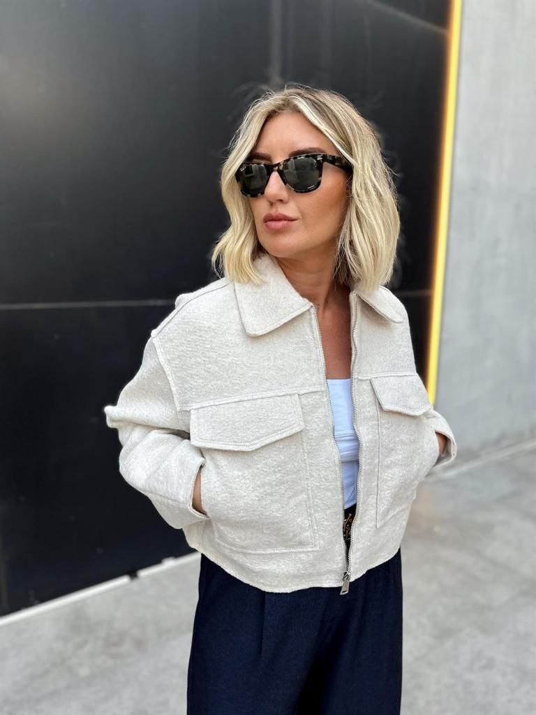 2822 Boucle short jacket with zipper