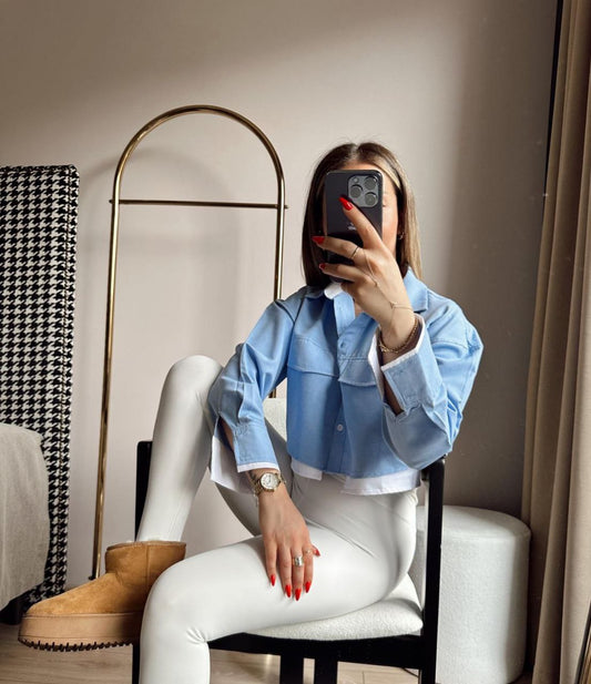 2856 Cropped babyblue shirt
