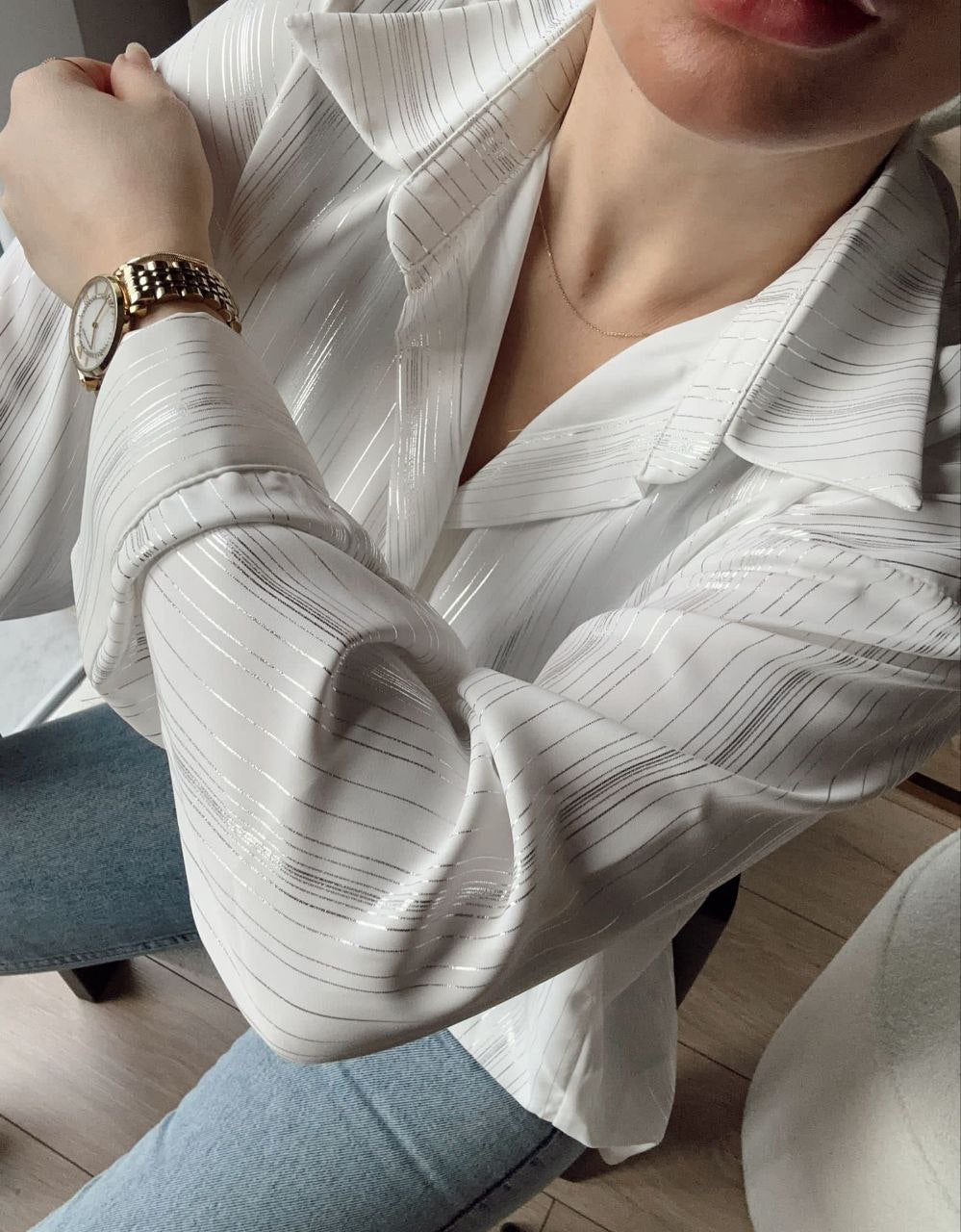 2855-2 Satin shirt with silver line