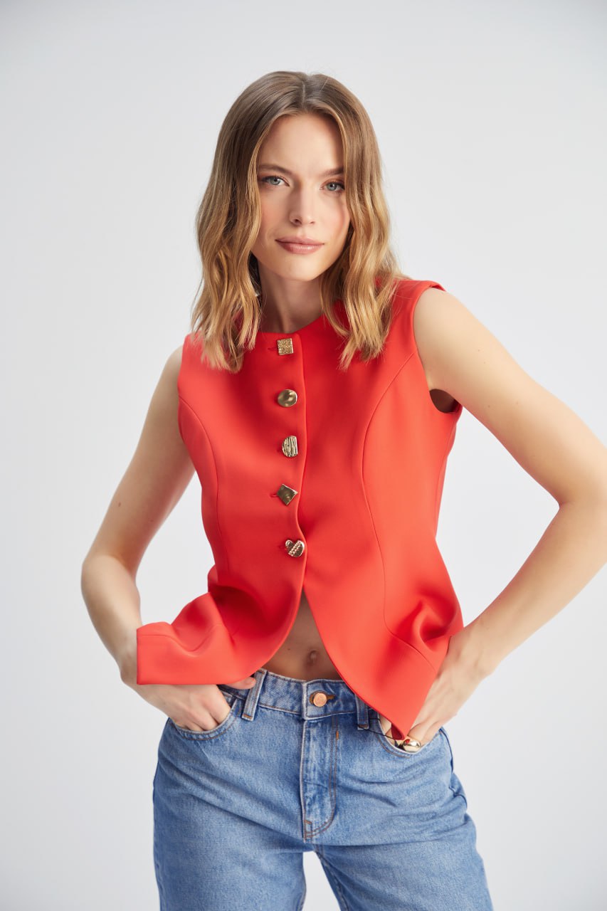 16067 Vest with gold buttons