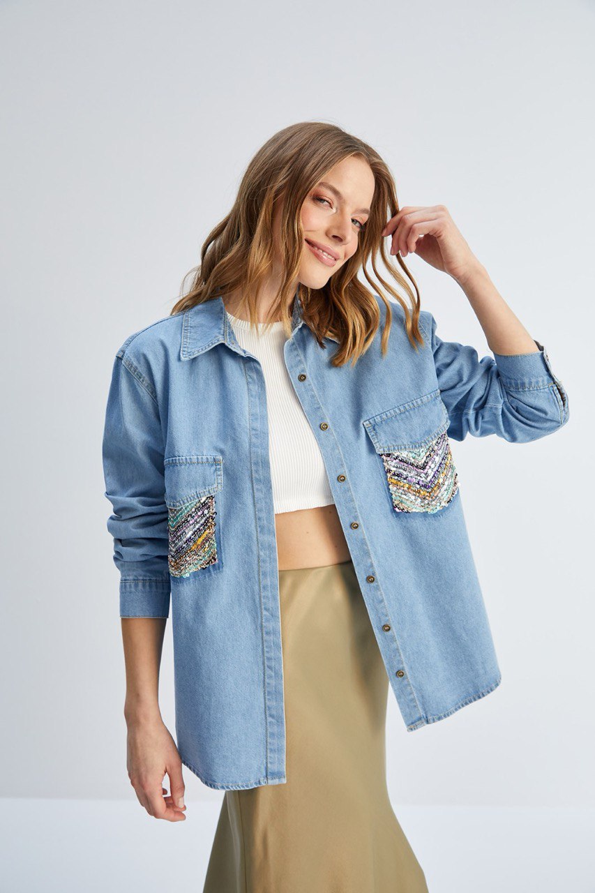 16033 Denim Shirt with strass details