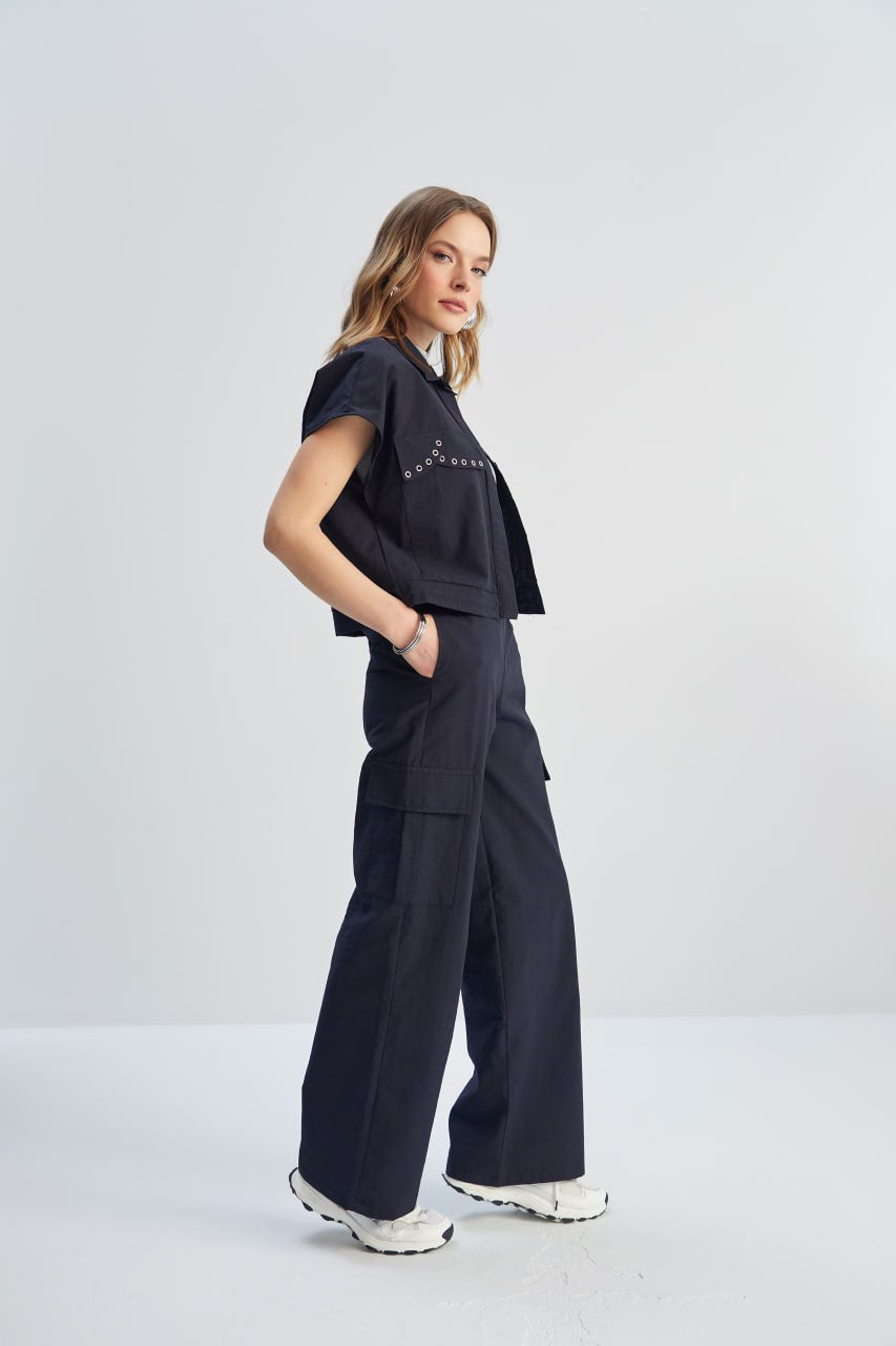 16006 Shirt with snap pocket