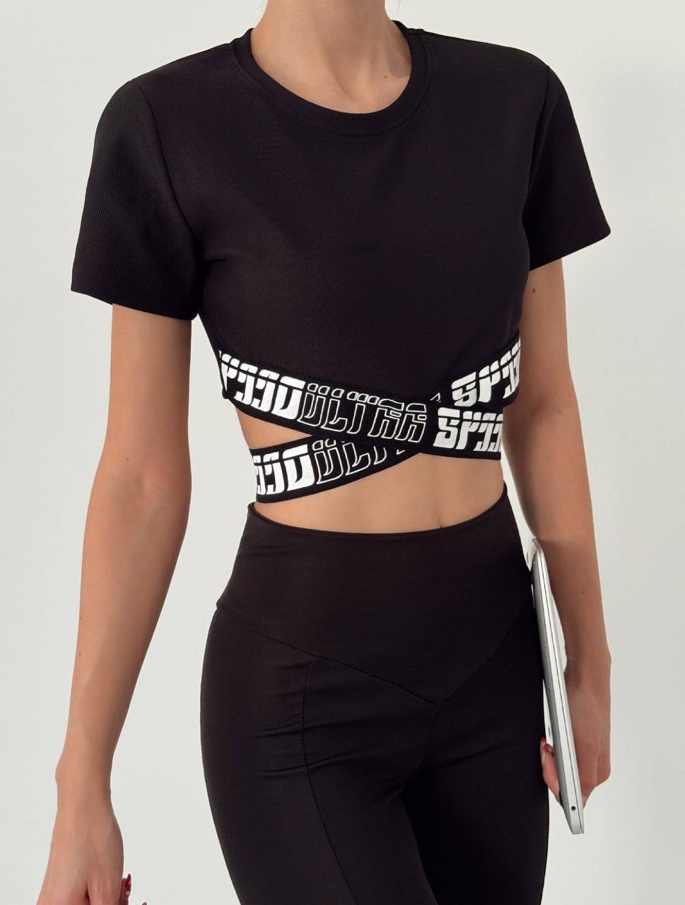 23347 Crop top