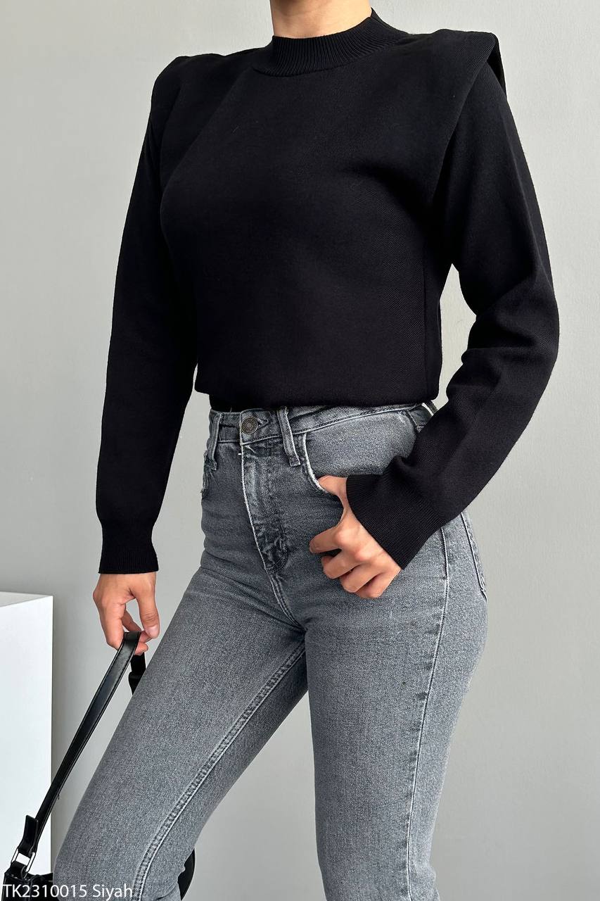 2310015 Self Padded Sweater