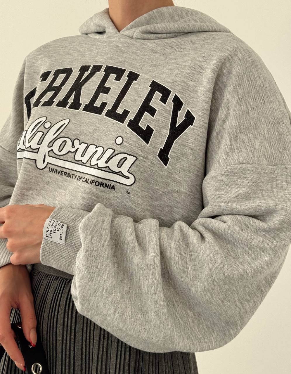 17812 Crop Hoodie