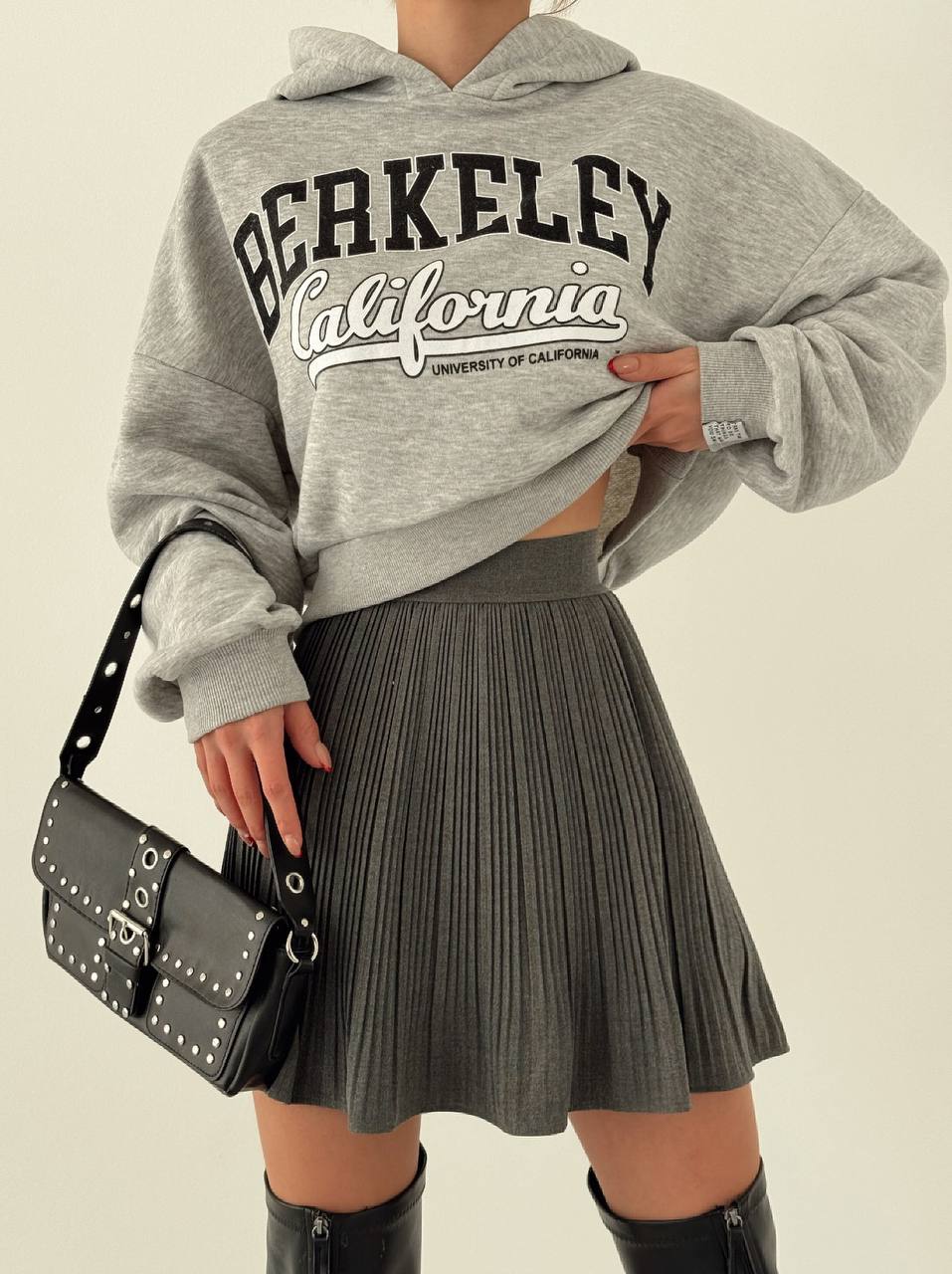 17812 Crop Hoodie
