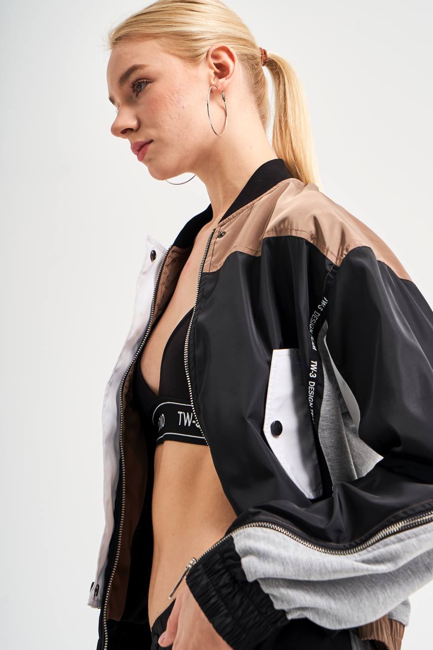 452 BEIGE/BLACK OVER SIZE JACKET