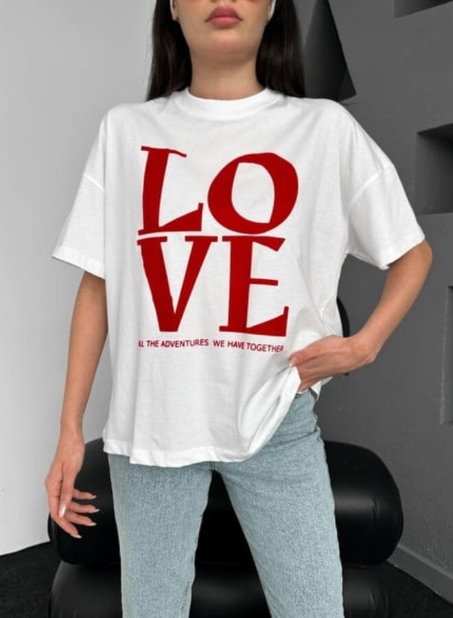 ÖT241035 White Love Shirt