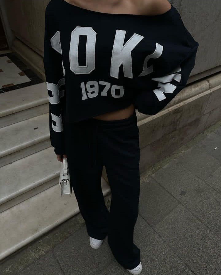 98611 Tracksuit With Cropped Shirt