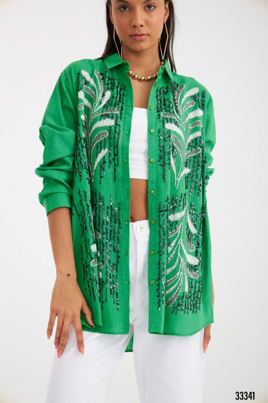 33341 oversize shirt with embroidery design