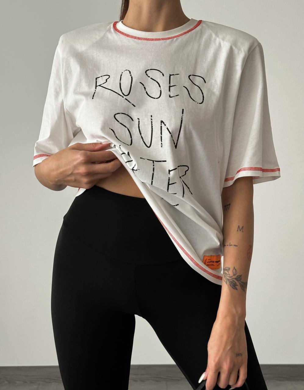 180232 Wadding Detailed Printed T-shirt