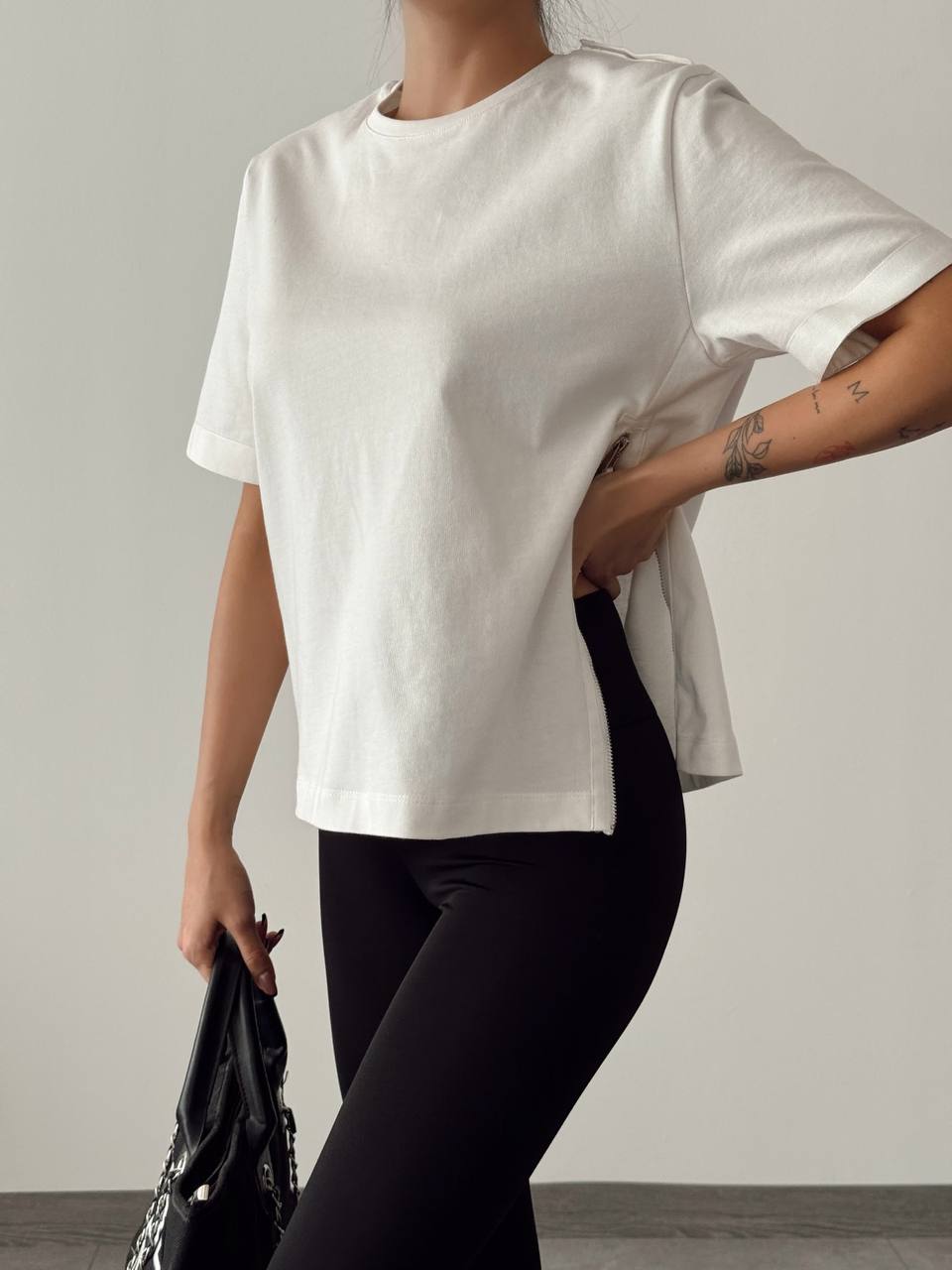 180204 Half Sleeve Shirt With Zipper At The Waist