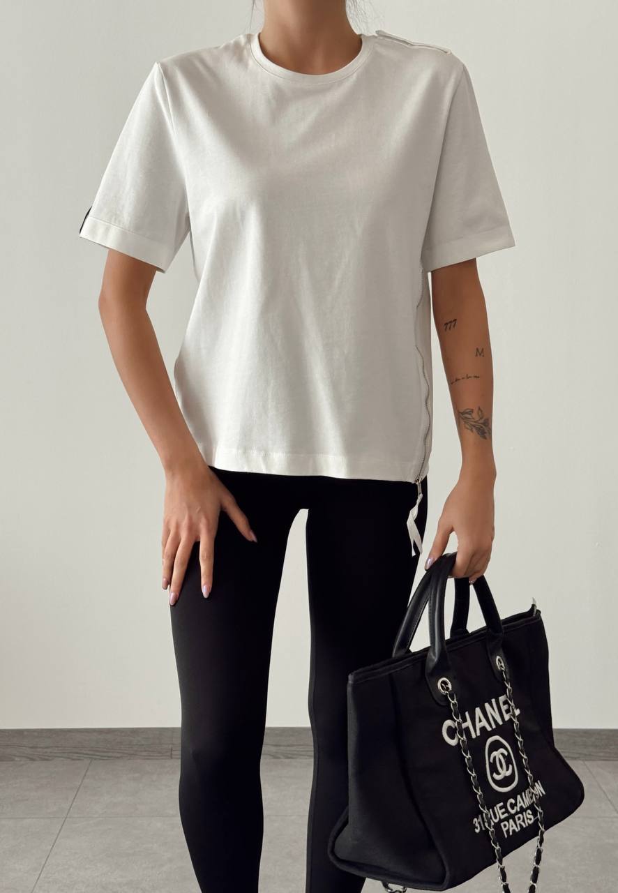 180204 Half Sleeve Shirt With Zipper At The Waist
