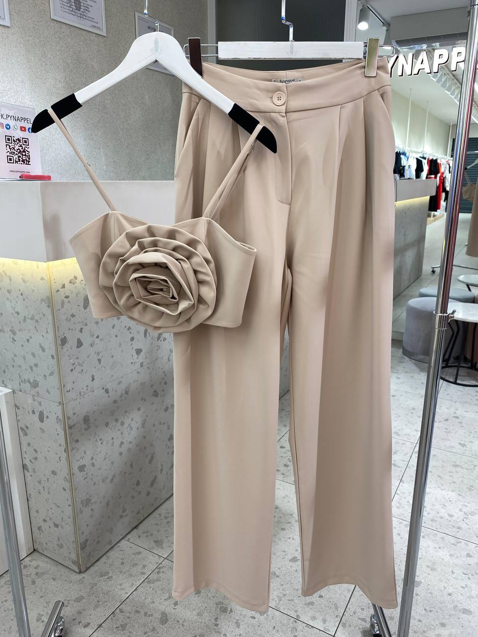1363 Palazzo trousers with rose detailed strappy bustier
