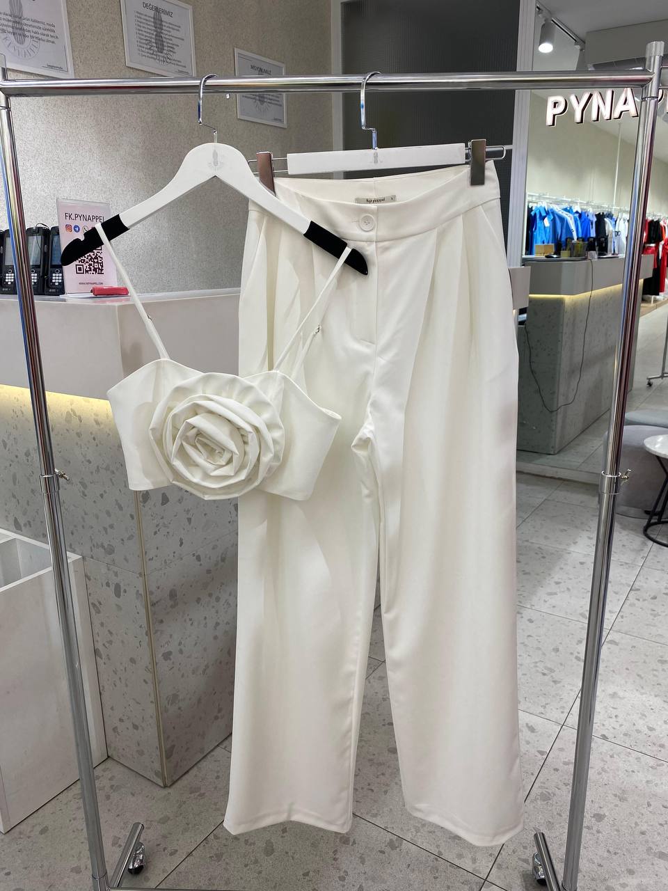 1363 Palazzo trousers with rose detailed strappy bustier