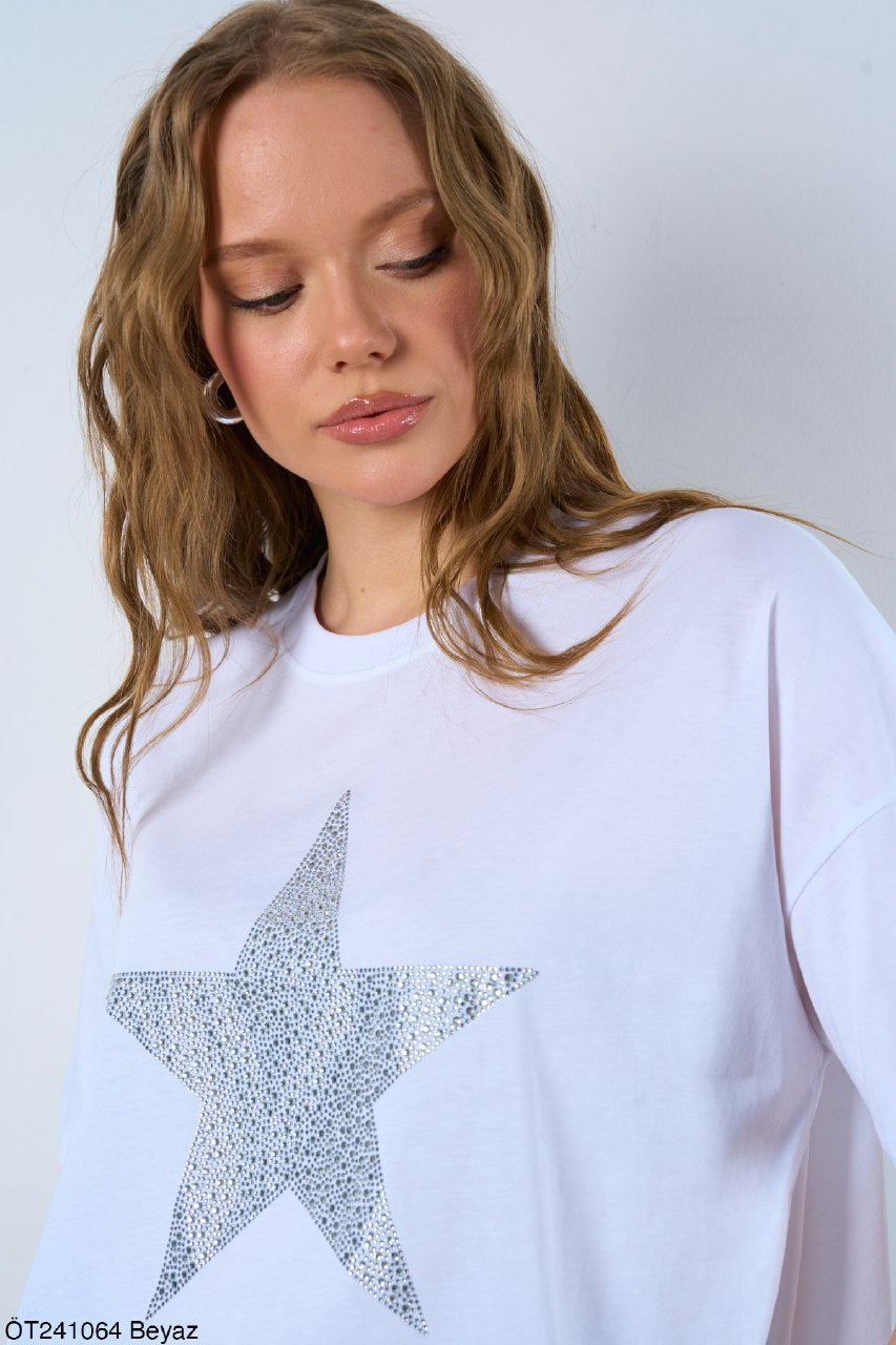241064 Tshirt with star studs