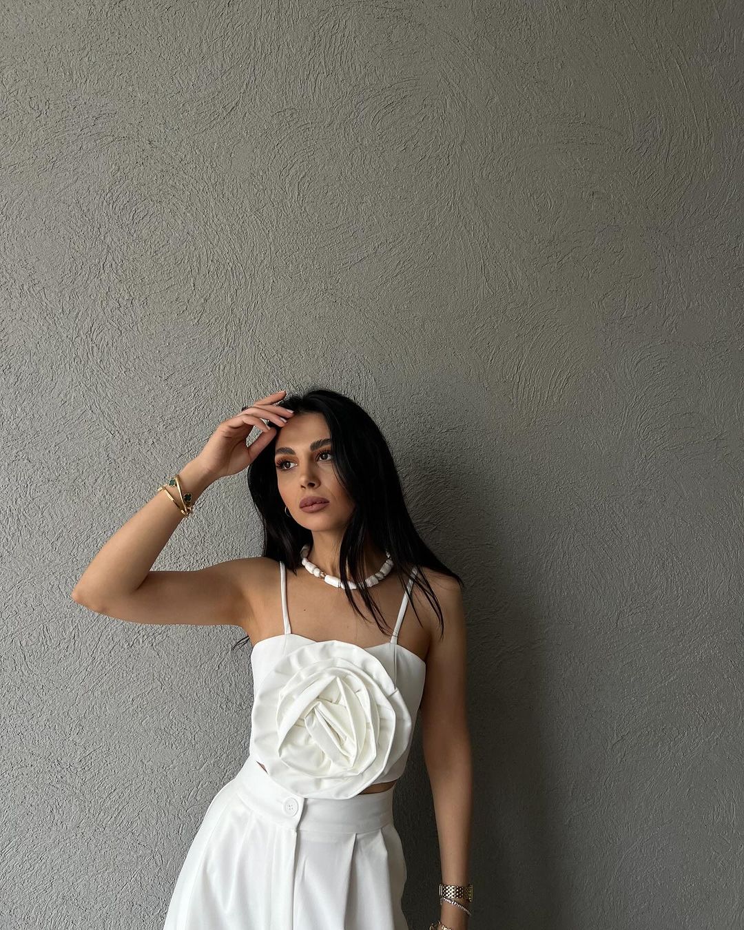 1363 Palazzo trousers with rose detailed strappy bustier