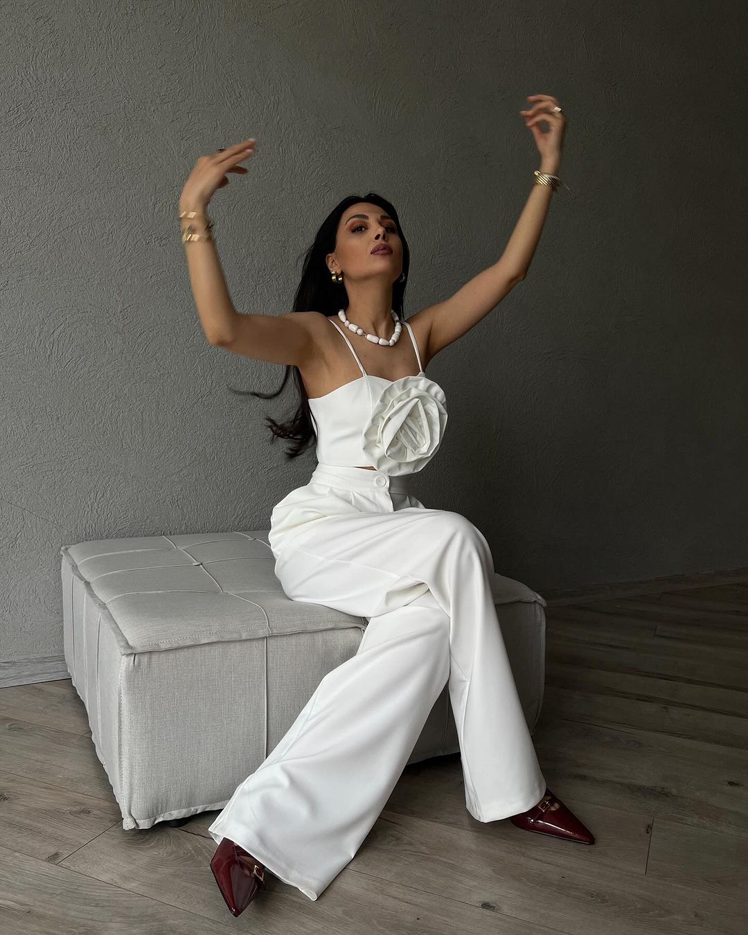 1363 Palazzo trousers with rose detailed strappy bustier