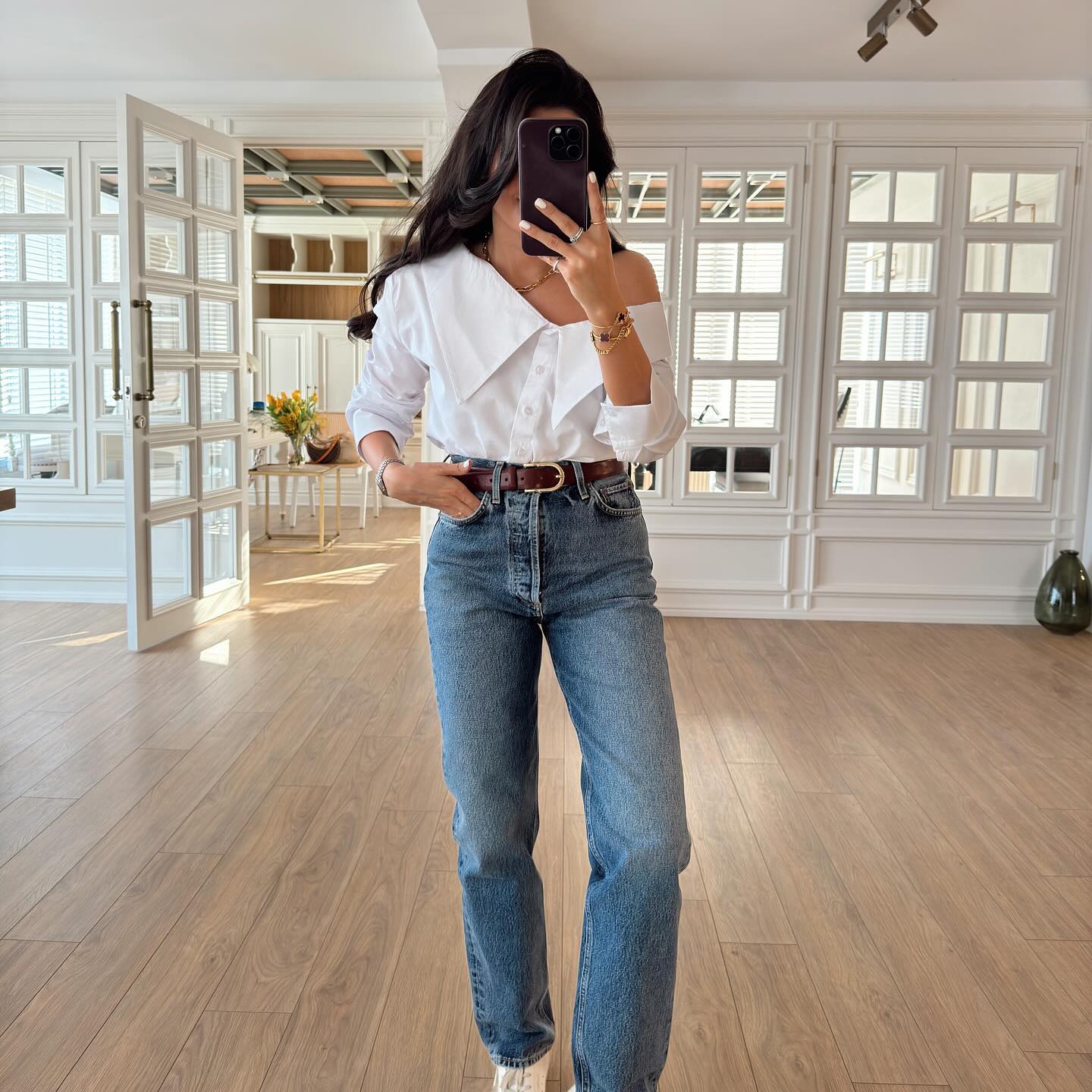 70147 asymmetrical shirt with soulder design