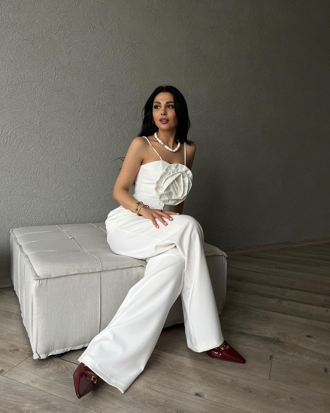 1363 Palazzo trousers with rose detailed strappy bustier