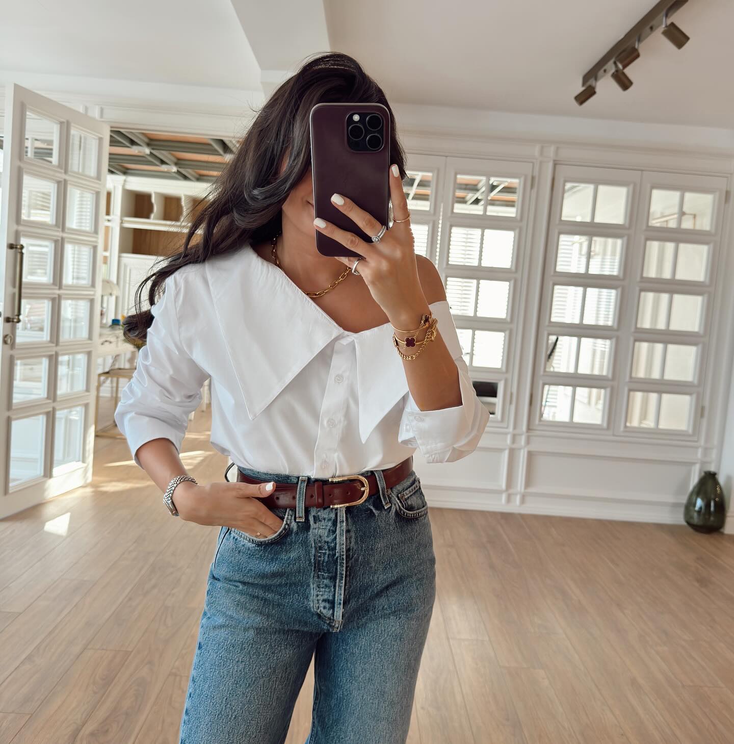 70147 asymmetrical shirt with soulder design