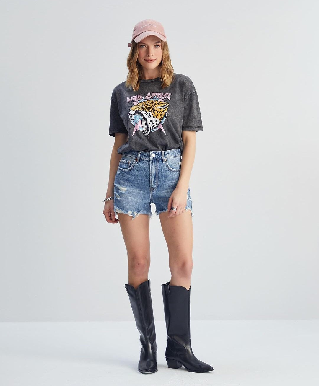 16053 Wild Spirit Tshirt